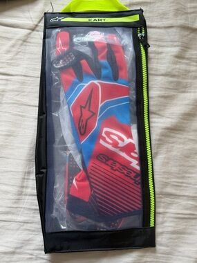 Alpinestars Tech-1 K Race V2 Gloves Packaging - Black with Lime Logo
